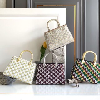 616432865428f55d7161588ae724de10