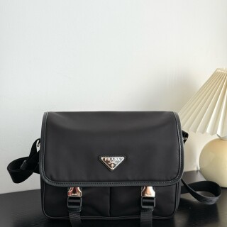 IMG_44755ec062ff7a575240
